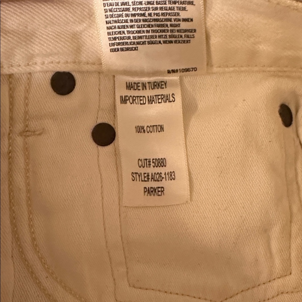 AGOLDE Parker Shorts - Picture 9 of 9